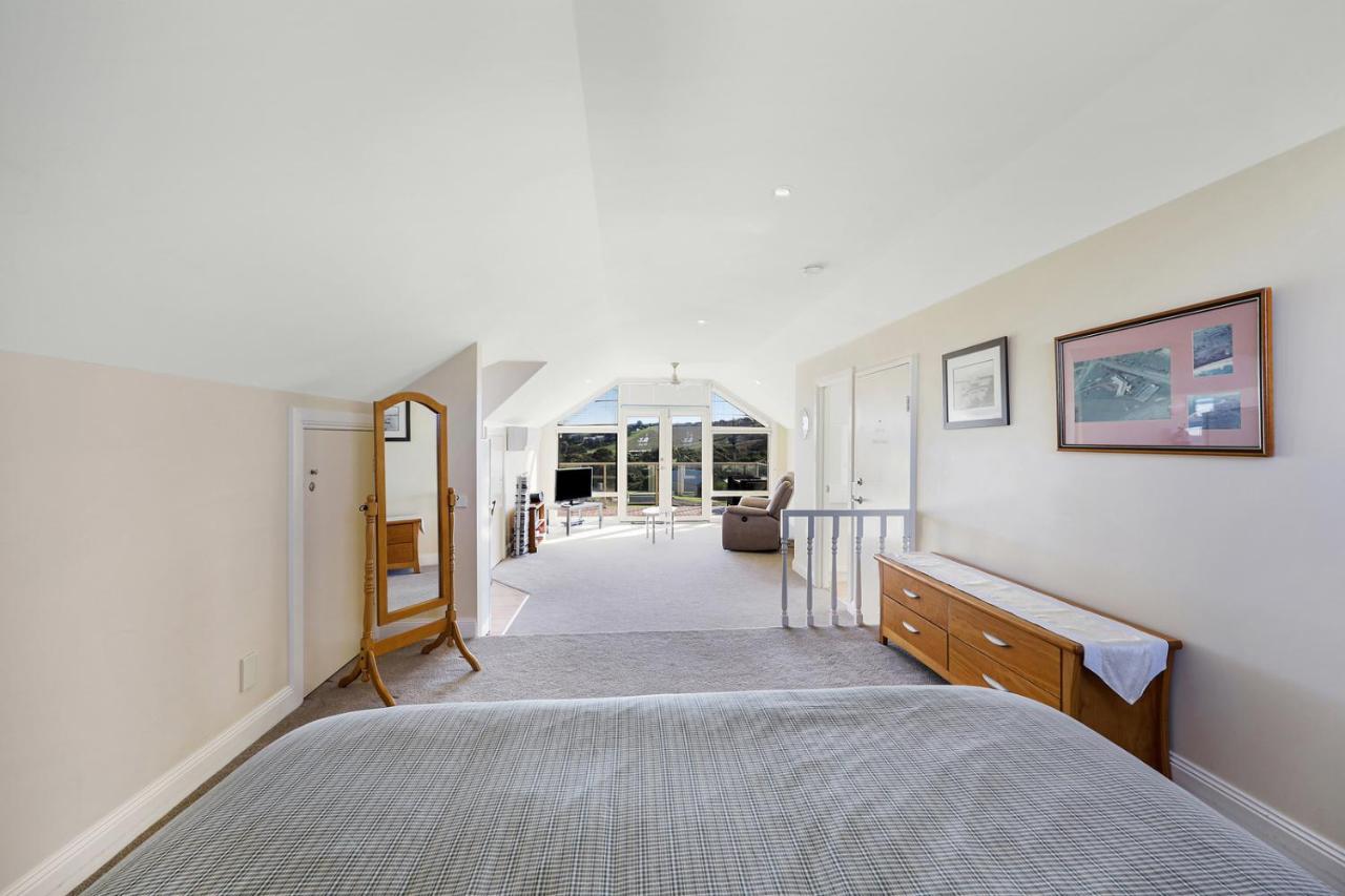 Logans Beach Apartments - The Loft Warrnambool Buitenkant foto