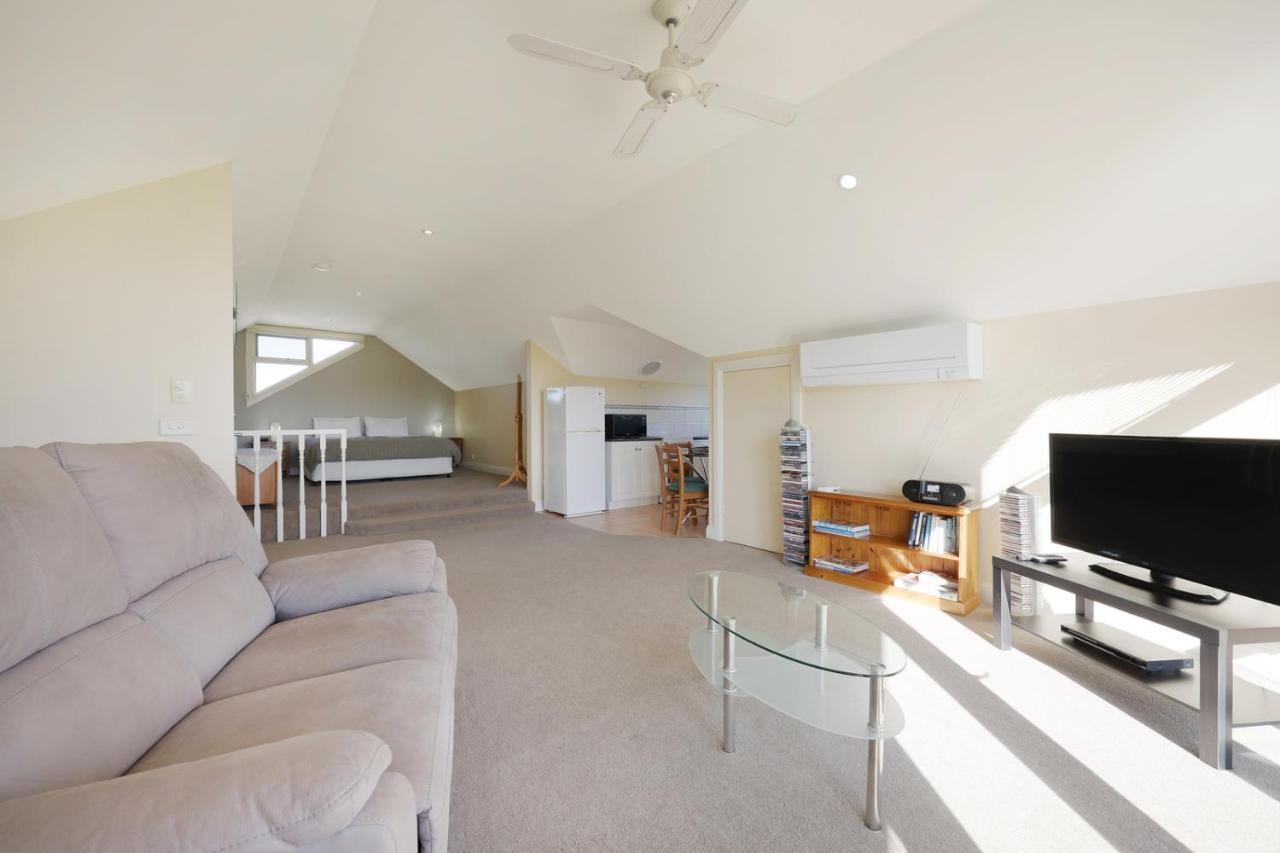 Logans Beach Apartments - The Loft Warrnambool Buitenkant foto