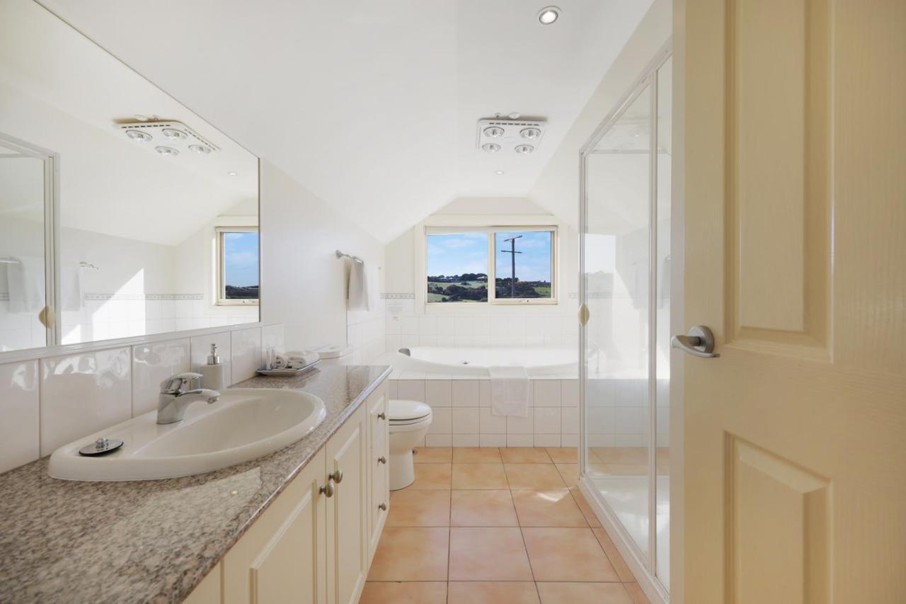 Logans Beach Apartments - The Loft Warrnambool Buitenkant foto